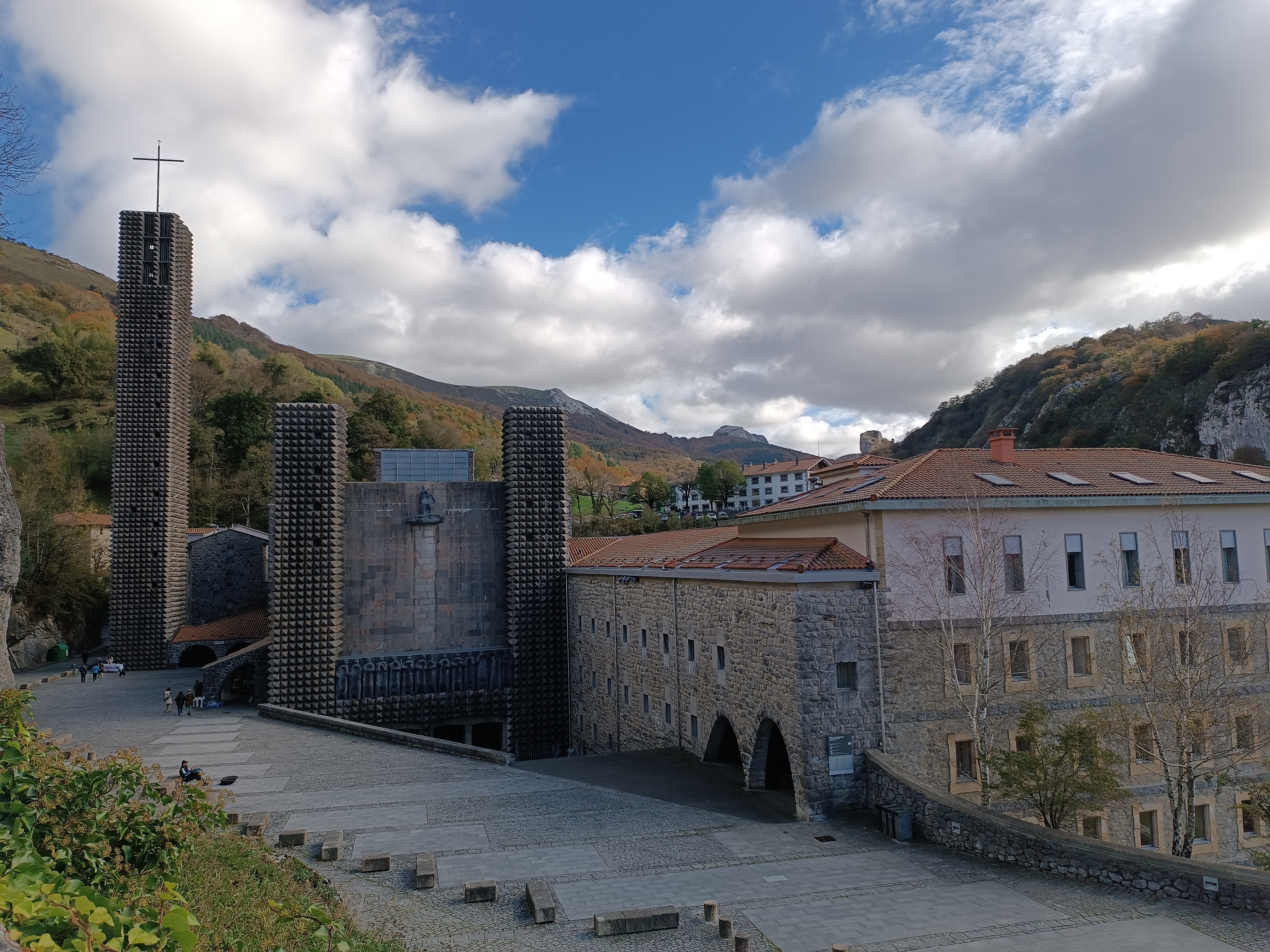 Foto HIRU HAUNDIAK etapa 3 Opción A y B Pto. Arlaban- Arantzazu